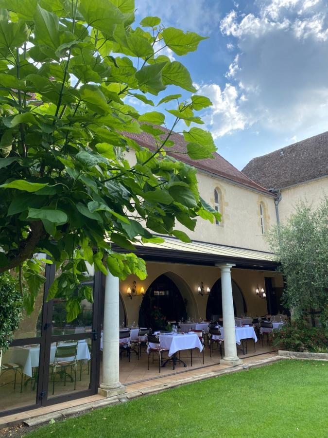 Logis Hostellerie Des Ducs Duras Exterior photo